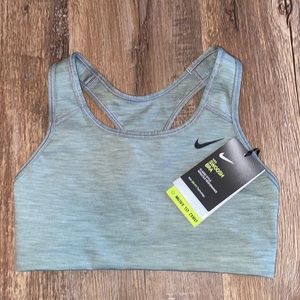 NWT Nike sports bra